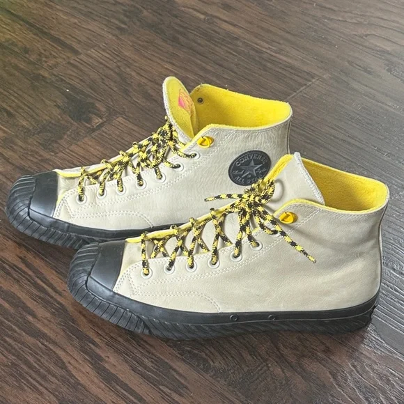 Converse Leather High-Top Sneakers in Beige and Yellow, Men’s Size 11, Like New